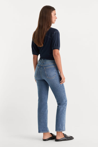 Always Fits Good Legs Straight Jeans