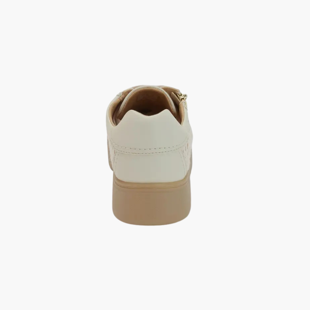 Classic Minimalist Lace-Up Sneakers
